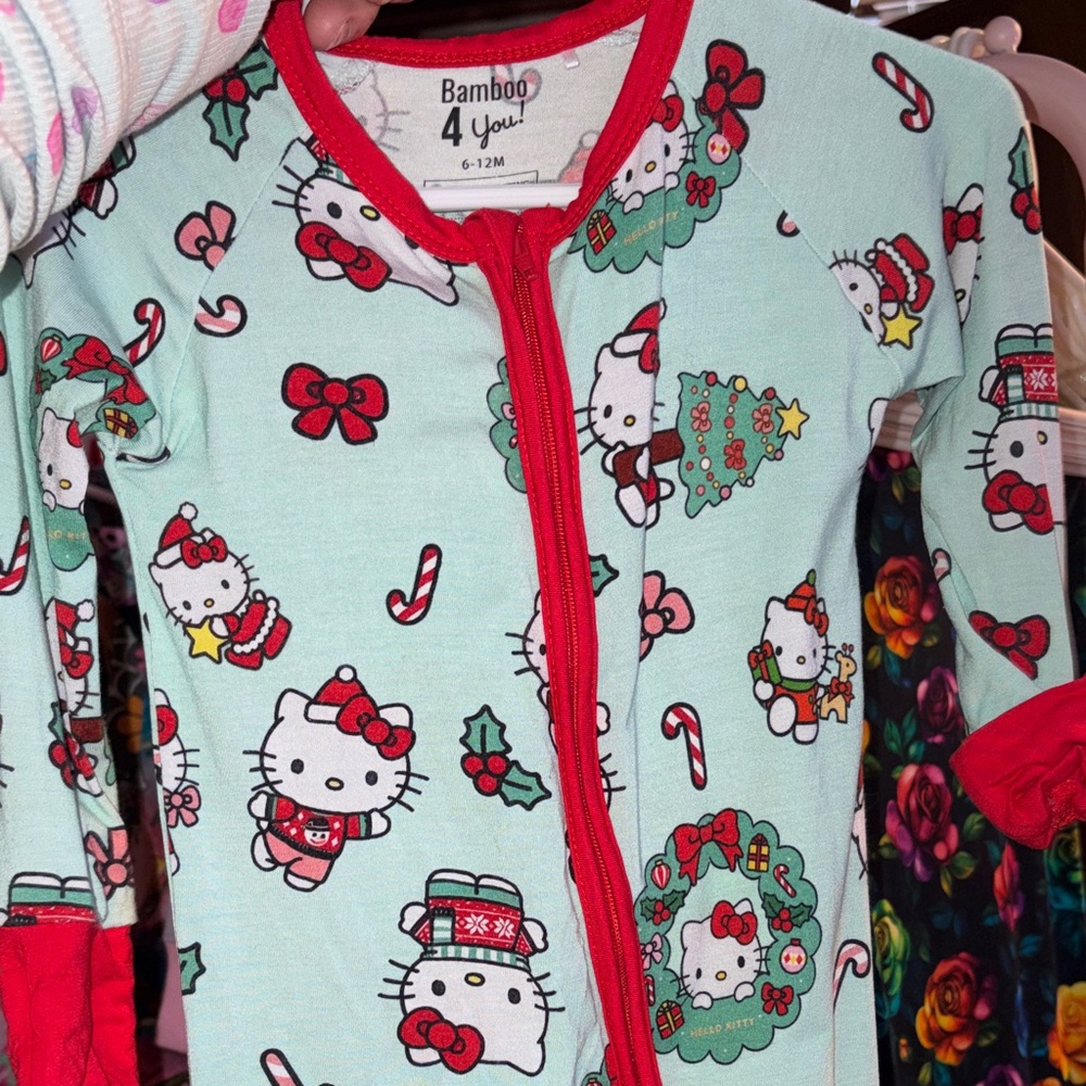 Hello Kitty Holiday Footed Pajamas - Red & Mint euc bamboo 6-12 months